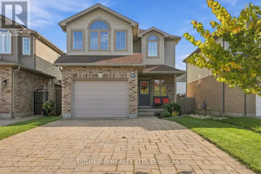 Detached at 2871 LEMIEUX WALK, London South