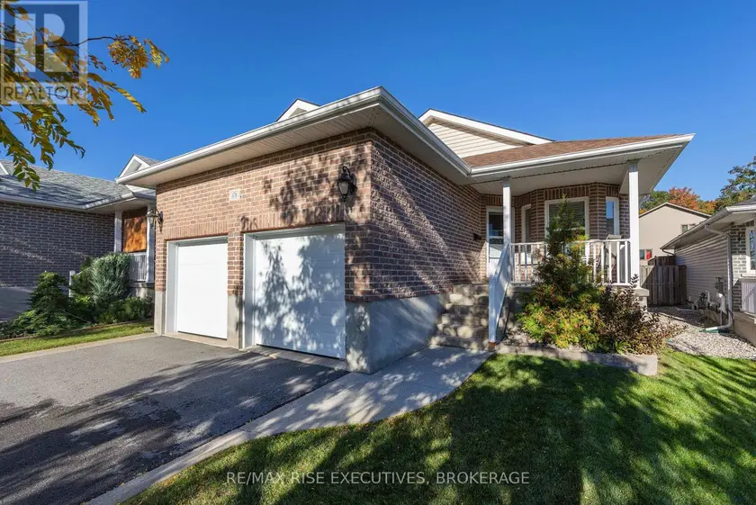 Detached at 176 MACDOUGALL DRIVE, Loyalist