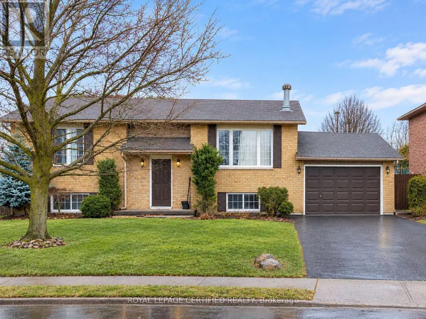 Multiplex at 23 HICKORY COURT, Welland