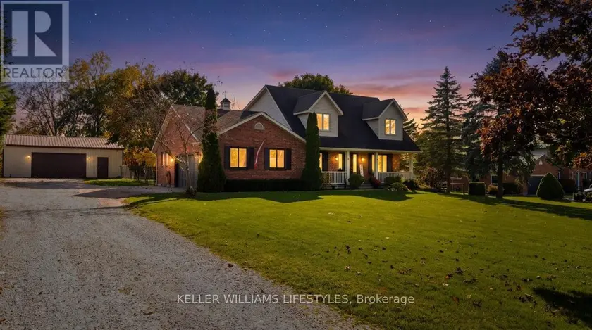 Detached at 167 MOORE LINE, St. Clair