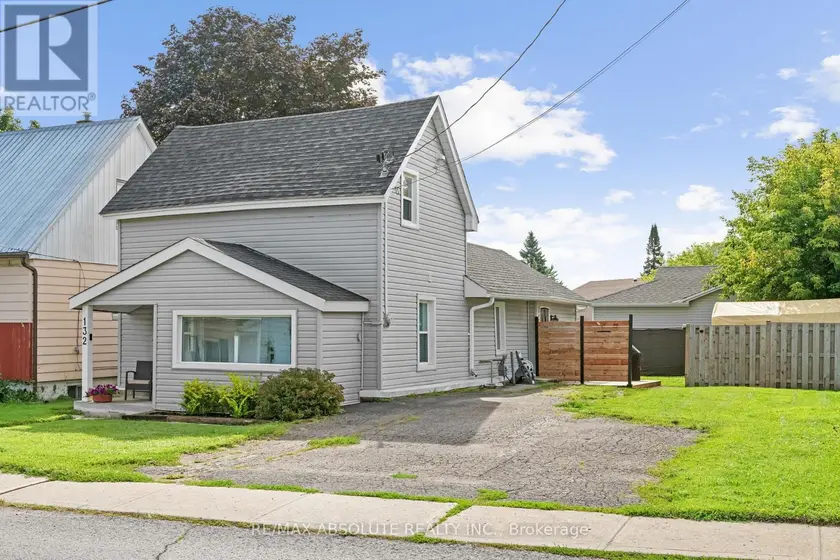 Detached at 132 EDWARD STREET S, Arnprior