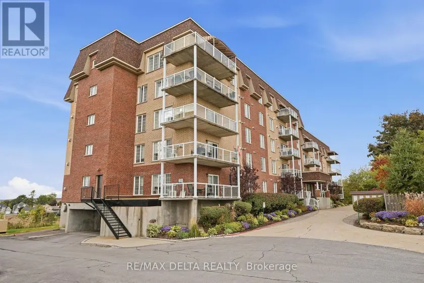 Apartment at 303 - 2360 ALBERT STREET, Clarence-Rockland