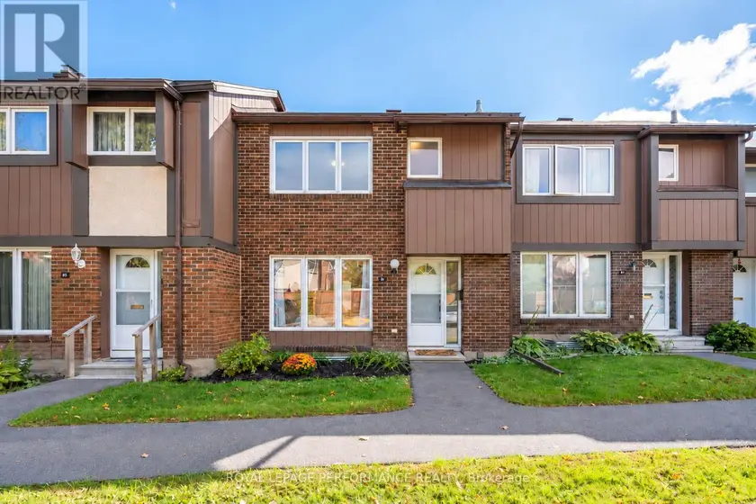 Townhouse at 85 - 2111 MONTREAL ROAD, Ottawa