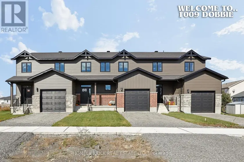 Townhouse at 1009 DOBBIE STREET, Brockville
