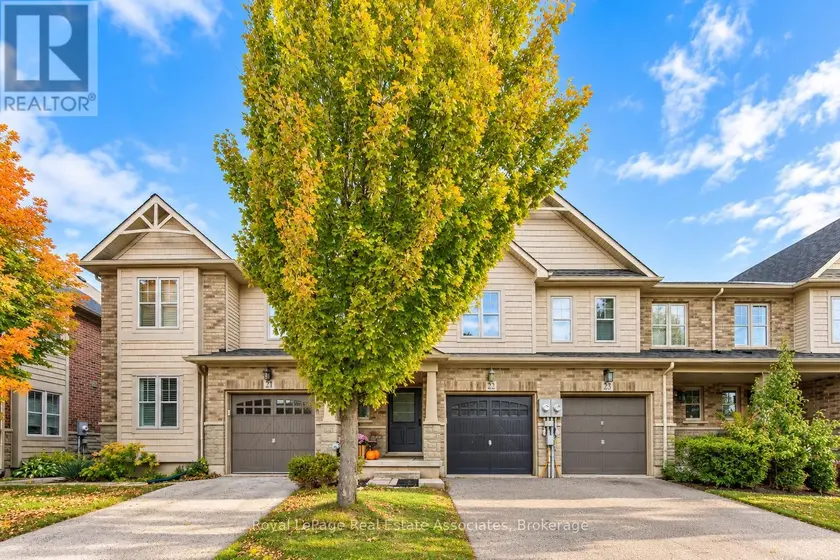 Townhouse at 22 - 10 PUMPKIN PASS, Hamilton
