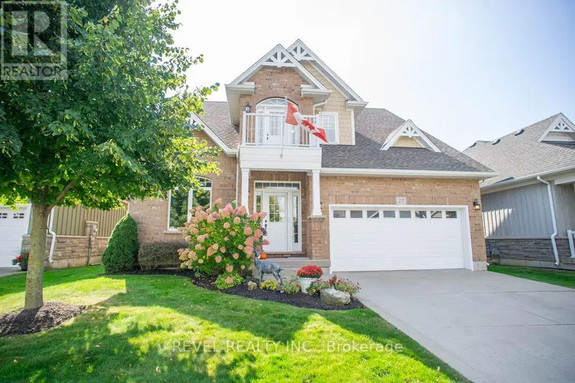 Detached at 27 SCHOONER DRIVE, Norfolk