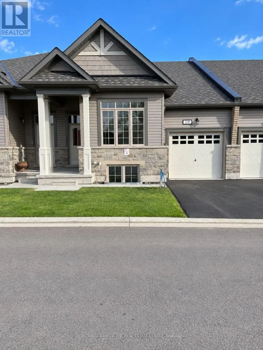 Townhouse at 19 - 17 LAKEWOOD CRESCENT, Kawartha Lakes