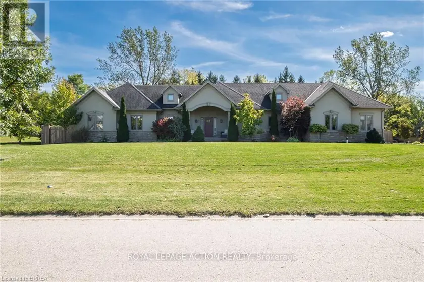 Detached at 24 WINGROVE WOOD, Brantford