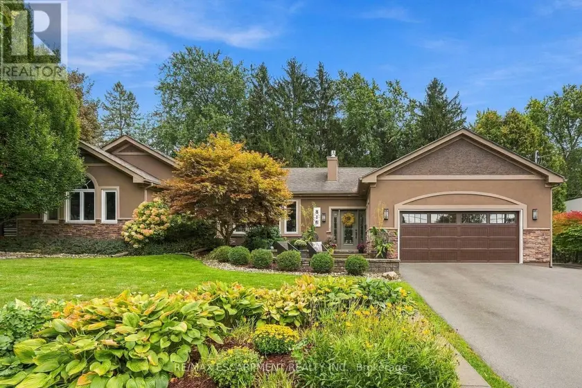 Detached at 816 ALEXANDER ROAD, Hamilton