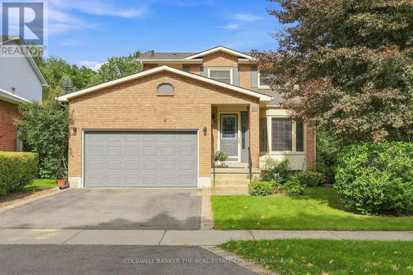 Detached at 31 KARSH CRESCENT, Hamilton