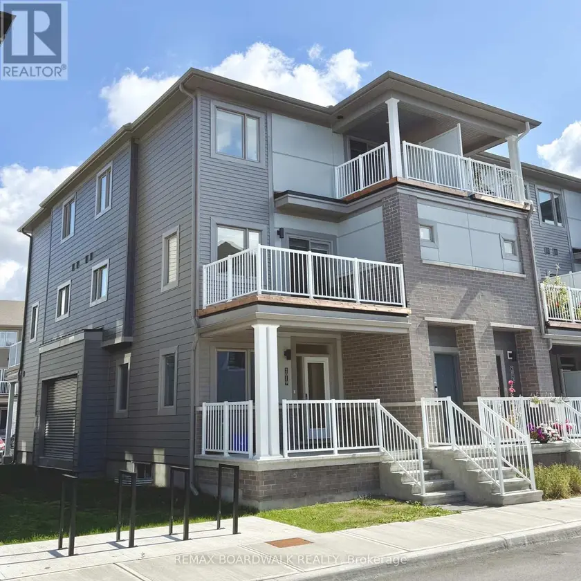 Townhouse at 2021 BLOSSITE PRIVATE, Ottawa