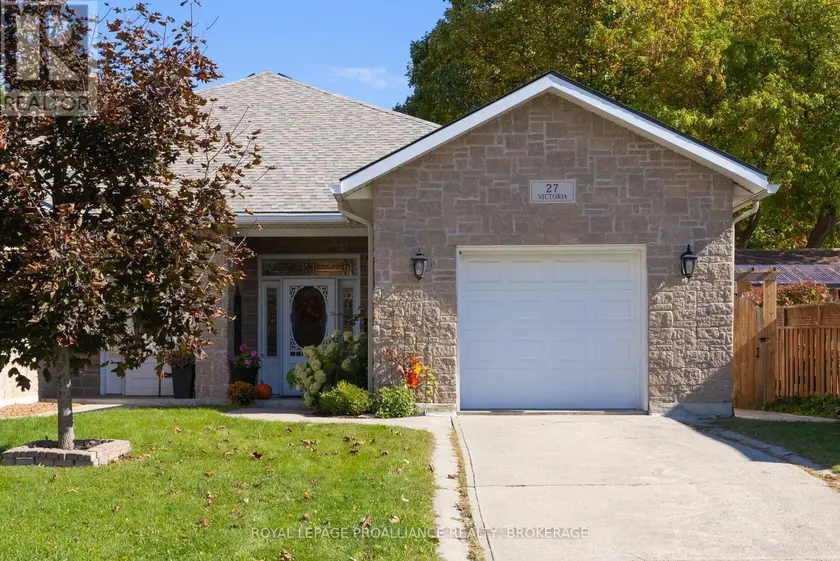 Semi-Detached/Link at 27 VICTORIA AVENUE, Gananoque