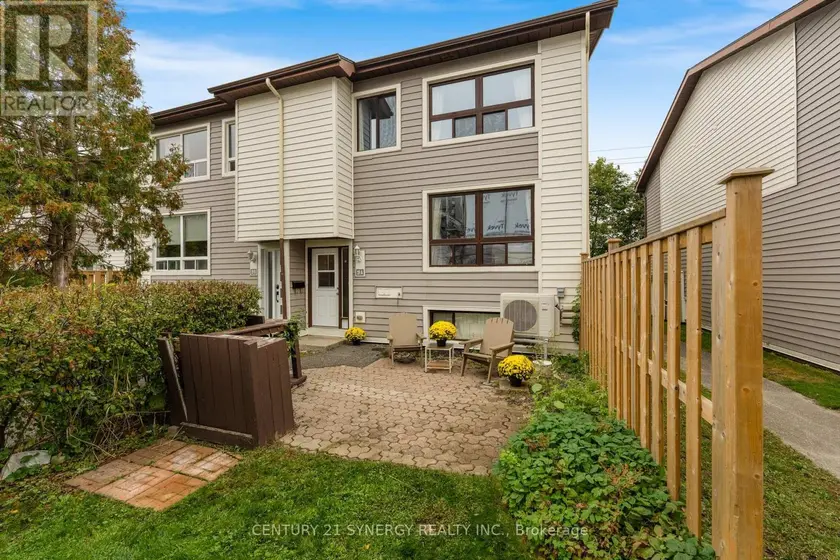 Townhouse at 19 A BANNER ROAD, Ottawa