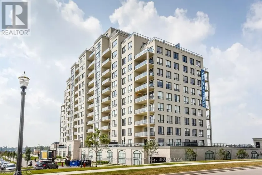 Apartment at 802 - 260 VILLAGEWALK BOULEVARD, London North