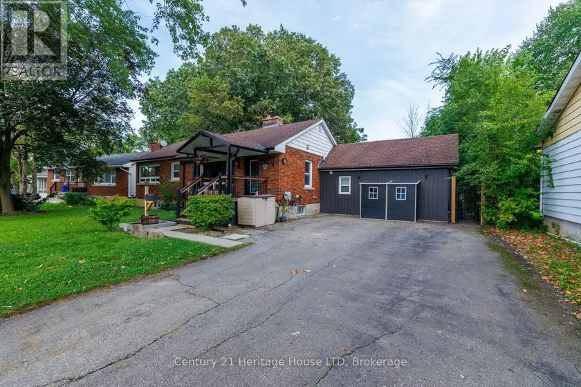 Detached at 6 GREENOCK CIRCLE, St. Catharines
