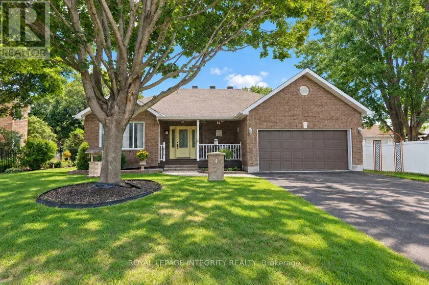 Detached at 4 MARY HILL CRESCENT, Ottawa