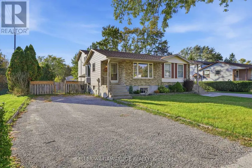 Semi-Detached/Link at 111 TUPPER DRIVE, Thorold