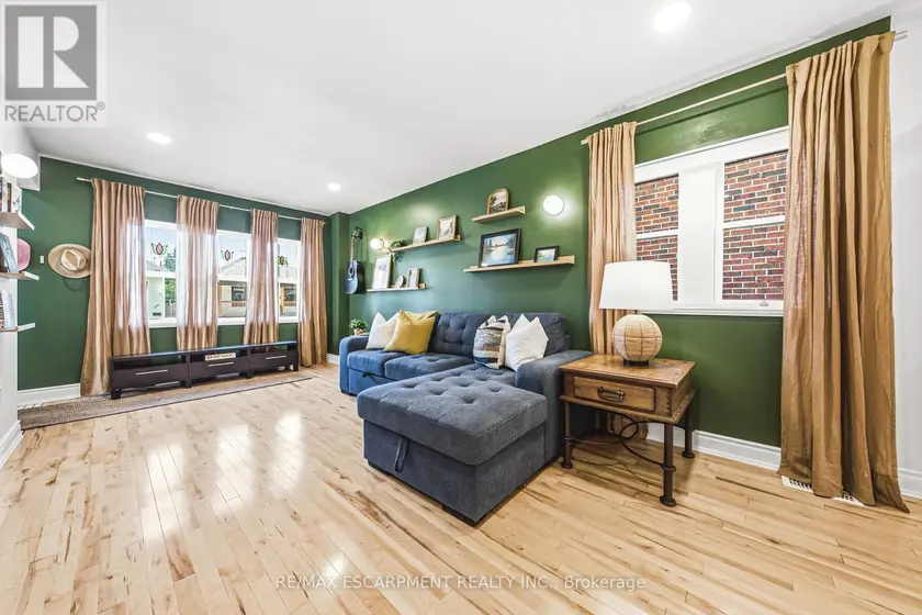 Detached at 255 WEIR STREET N, Hamilton