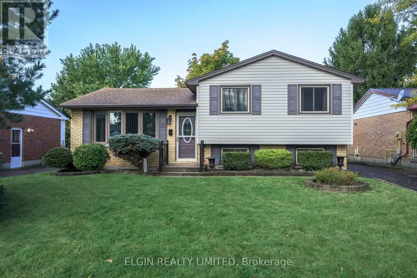 Detached at 6 ALDBOROUGH AVENUE, St. Thomas
