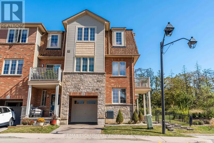 Townhouse at 13 - 11 STOCKBRIDGE GARDENS, Hamilton