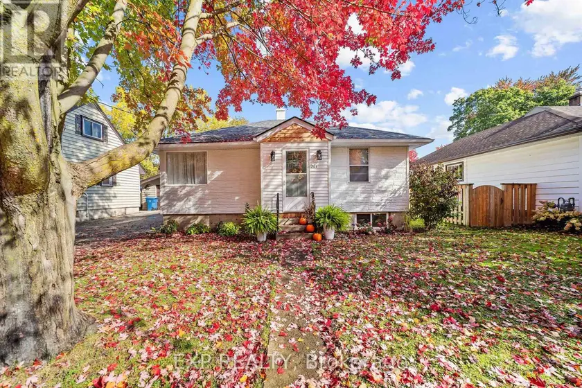 Detached at 264 DOUGLAS STREET, Stratford