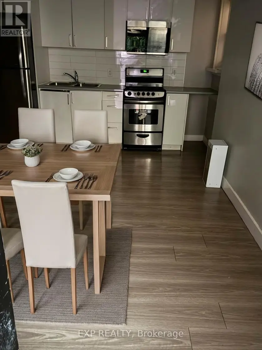 Detached at #103 - 72 VICTORIA AVENUE S, Hamilton