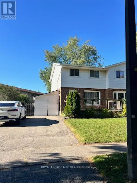 Semi-Detached/Link at 4227 BRIARWOOD AVENUE, Niagara Falls