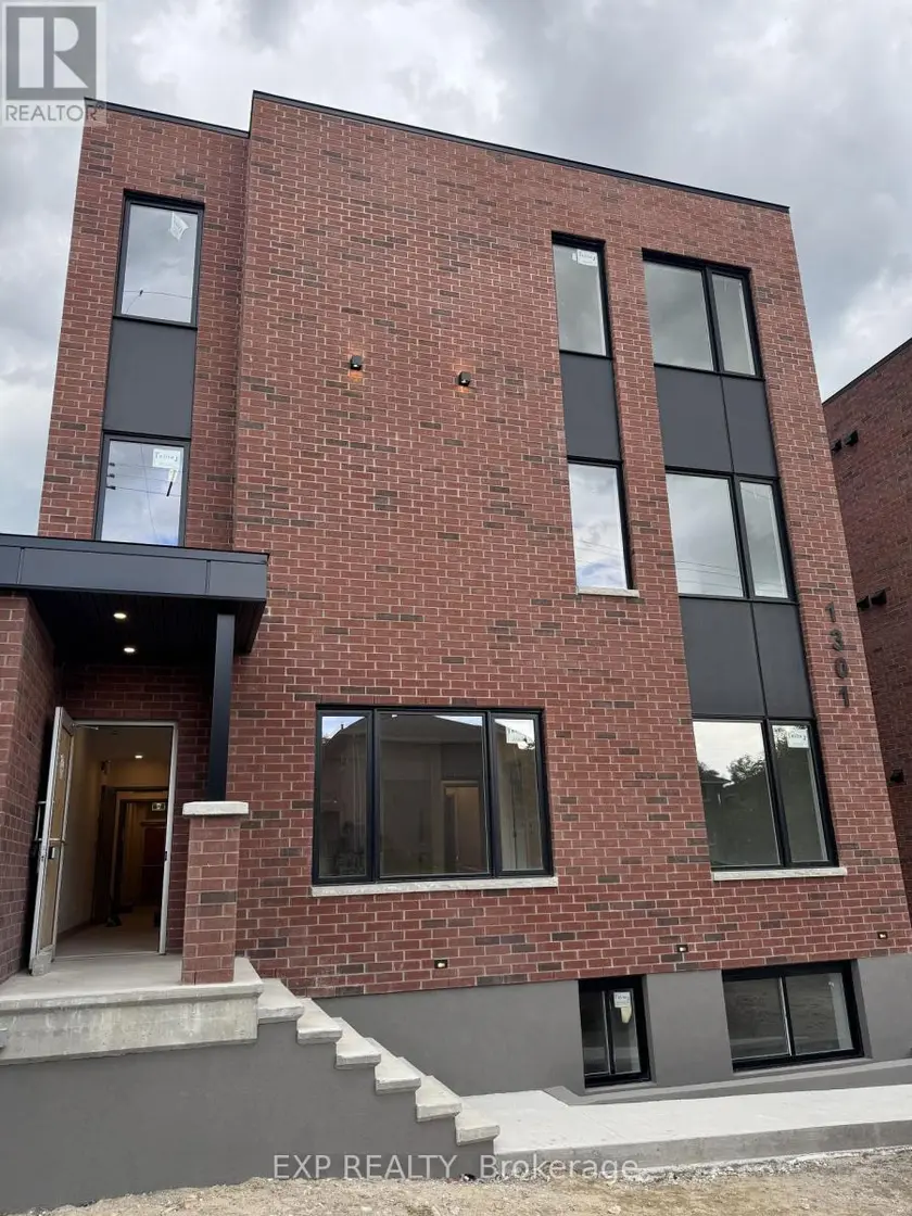 Multiplex at 6 - 1301 DORCHESTER AVENUE, Ottawa