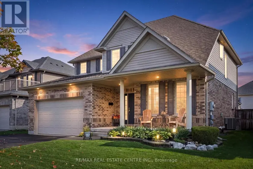 Detached at 25 HUNSBERGER DRIVE, Wilmot