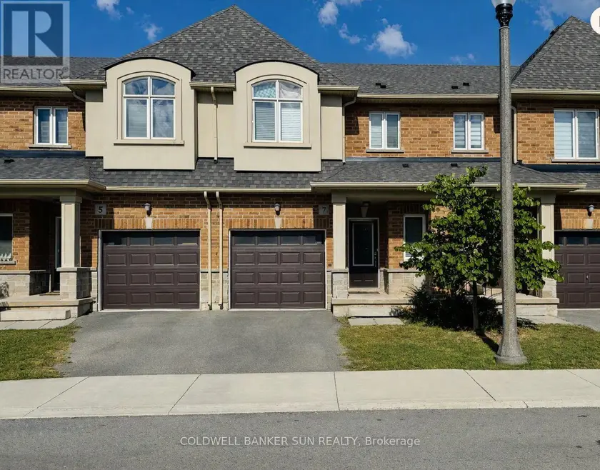 Townhouse at 15 - 7 ARIETTA LANE, Hamilton