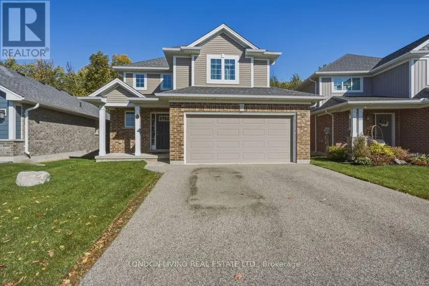Detached at 97 PEACH TREE BOULEVARD, St. Thomas