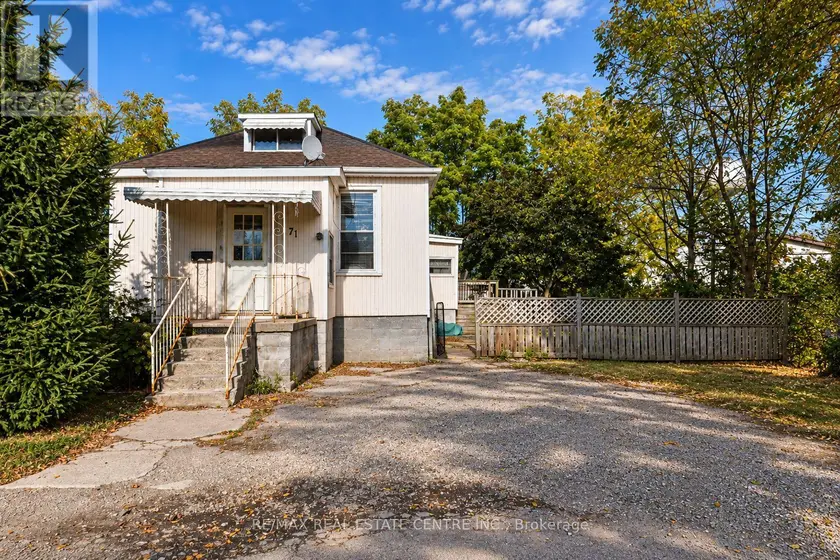 Detached at 71 DENNIS STREET, Strathroy-Caradoc