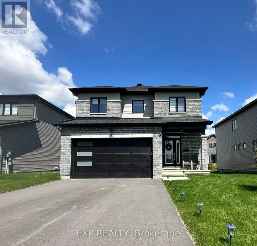 Detached at 712 NAMUR STREET, Russell