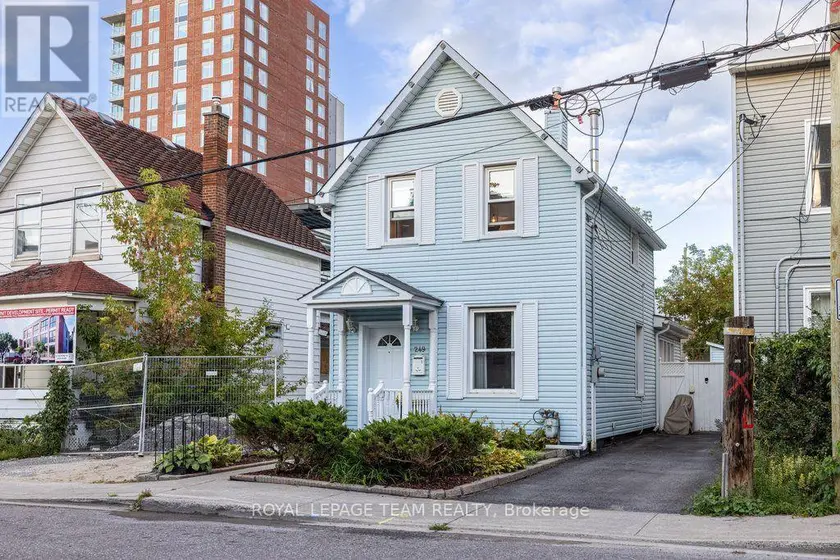 Detached at 249 HINCHEY AVENUE, Ottawa
