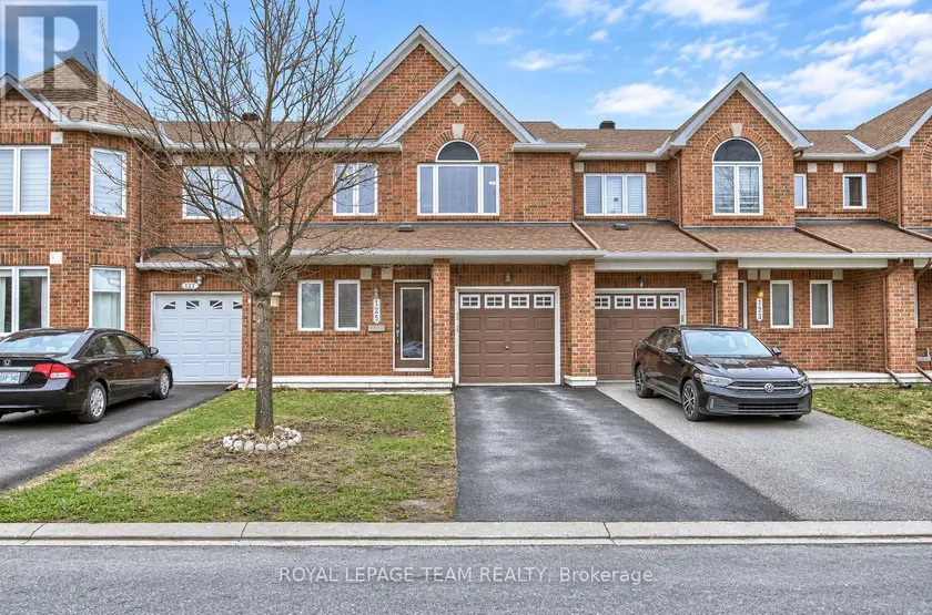 Townhouse at 125 DUNFOREST TERRACE, Ottawa