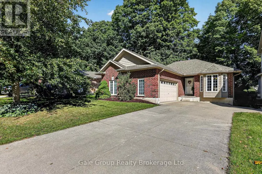 Detached at 79 POTTERS WAY, Woodstock