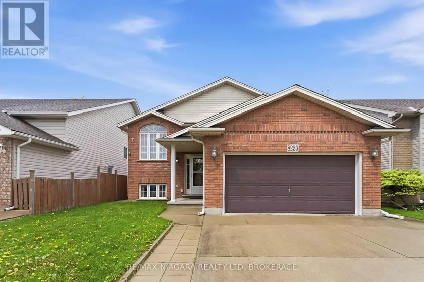 Detached at 8253 COSTABILE DRIVE, Niagara Falls