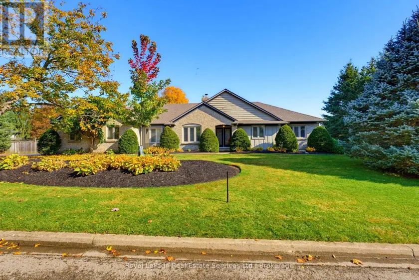 Detached at 16 VANSTRAALEN STREET, Hamilton