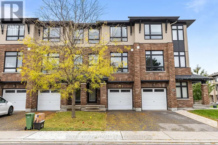 Townhouse at 422 TRALEE ROAD, Ottawa