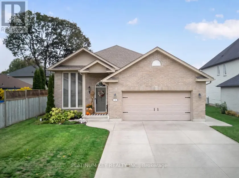 Detached at 11 ALLISON COURT, Strathroy-Caradoc