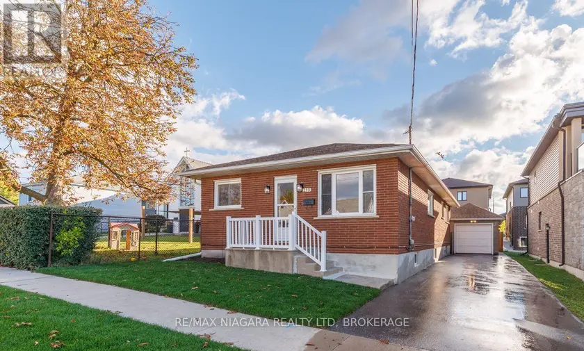 Detached at 210 TAYLOR STREET, Thorold