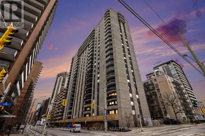 Apartment at 1004 - 470 LAURIER AVENUE W, Ottawa