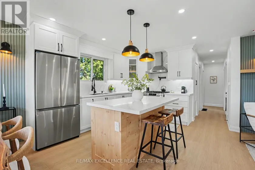 Detached at 311 EAST 14TH STREET, Hamilton