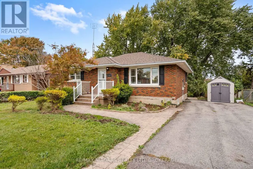 Detached at 241 BERTIE STREET, Fort Erie