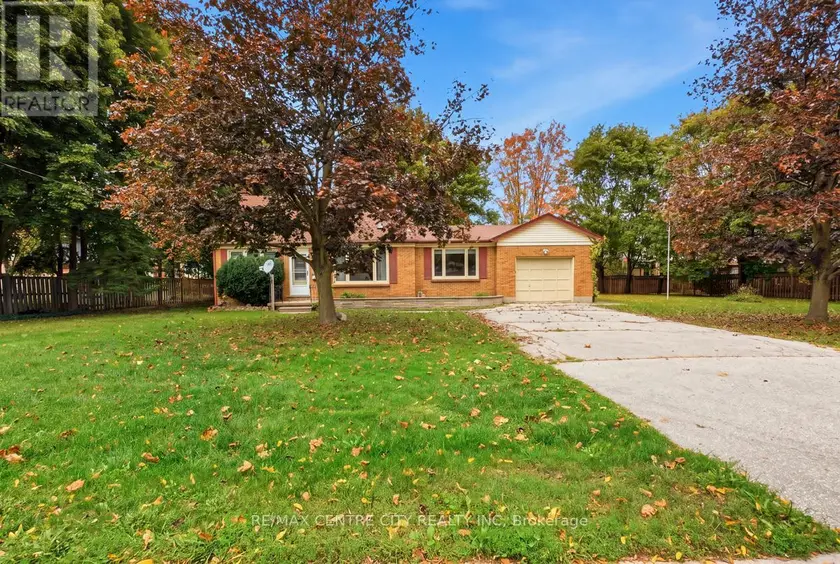 Detached at 984 FANSHAWE PARK ROAD E, London North