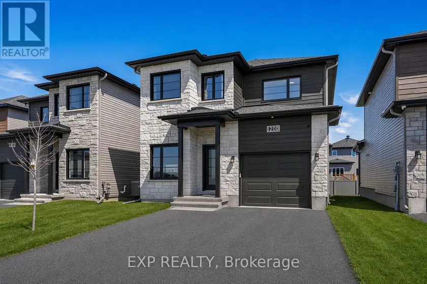Detached at 1200 MONTBLANC CRESCENT, Russell