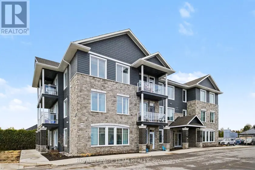 Multiplex at 303 - 5876 COUNTY RD #19 ROAD, North Grenville