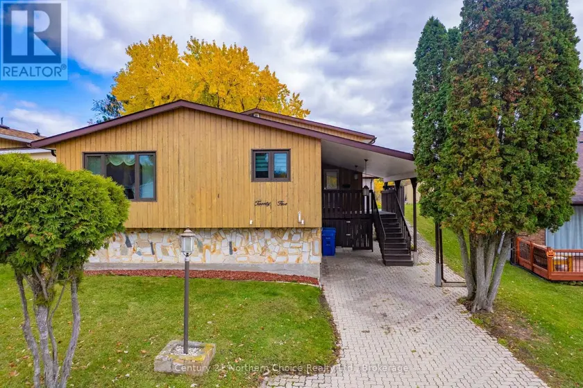 Detached at 25 CAMBRIAN DRIVE, Kenora