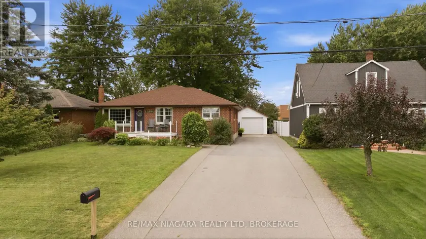 Detached at 1876 FOUR MILE CREEK ROAD, Niagara-on-the-Lake