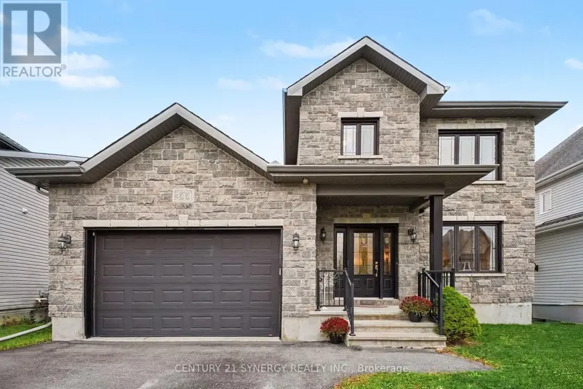 Detached at 344 COLMAR STREET, Russell